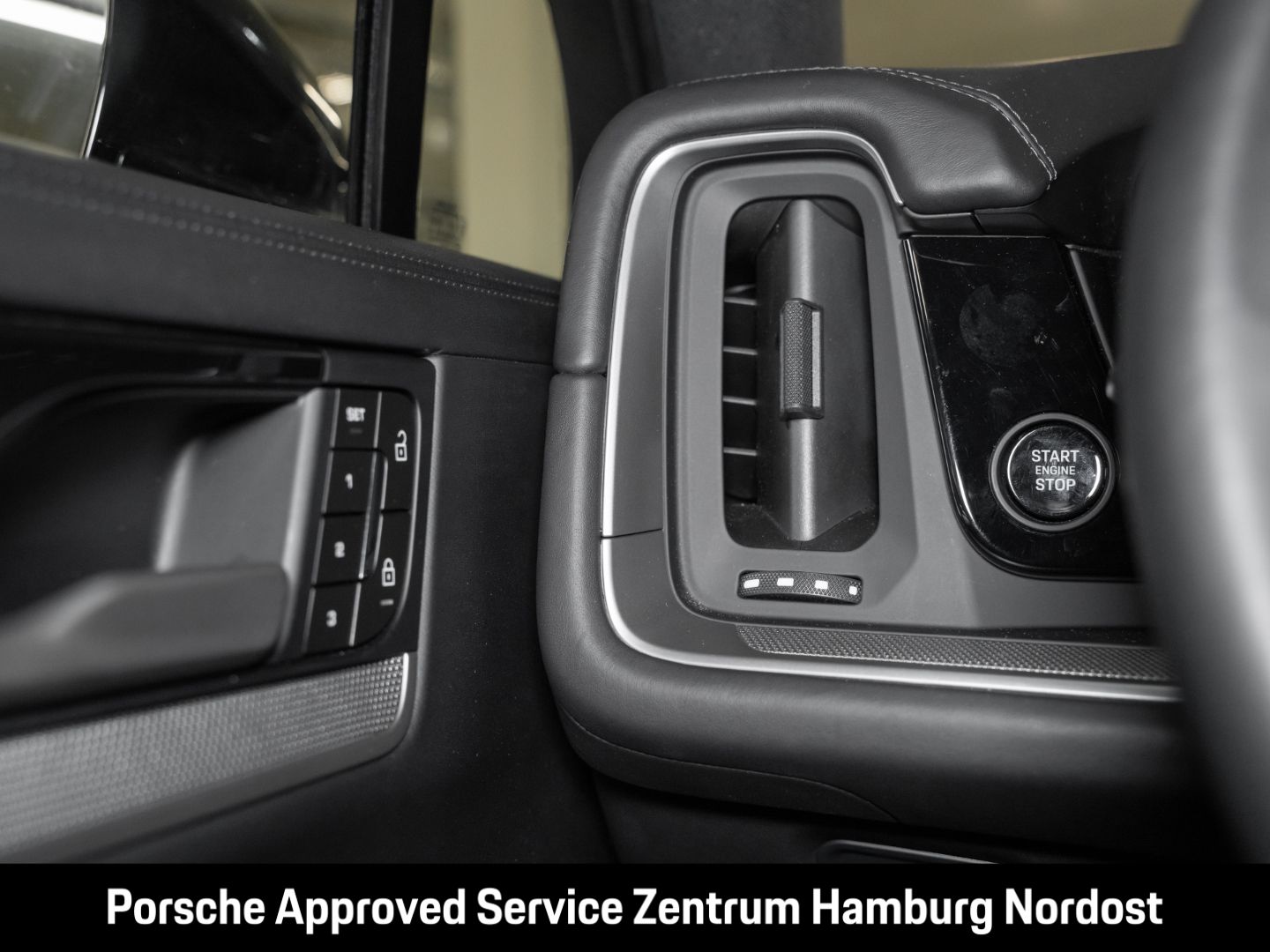 Porsche Cayenne E-Hybrid Coupe PASM BOSE InnoDrive 360°