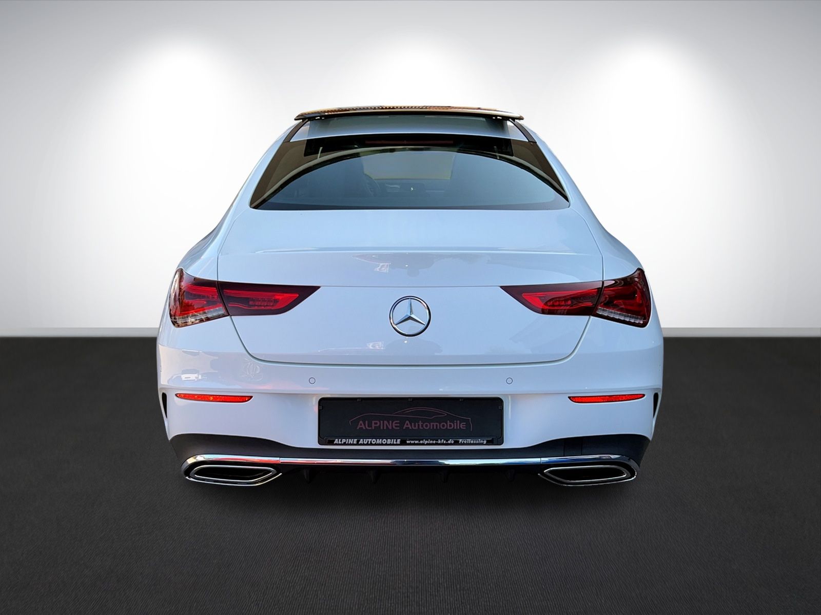 Mercedes-Benz CLA 180 AMG-Line - Samsaru's Car Outlet