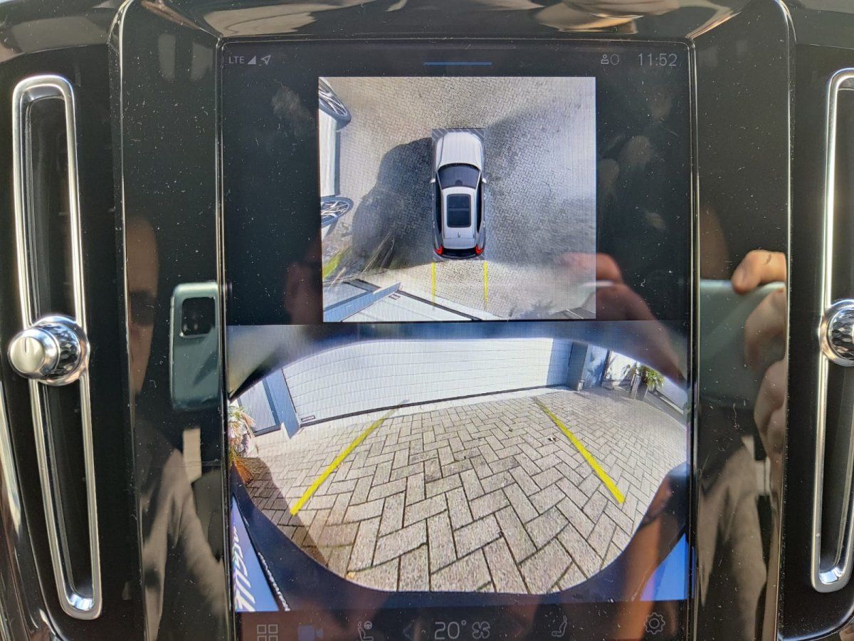 Volvo XC40 B3 Plus Dark 8-fach Aktionspreis