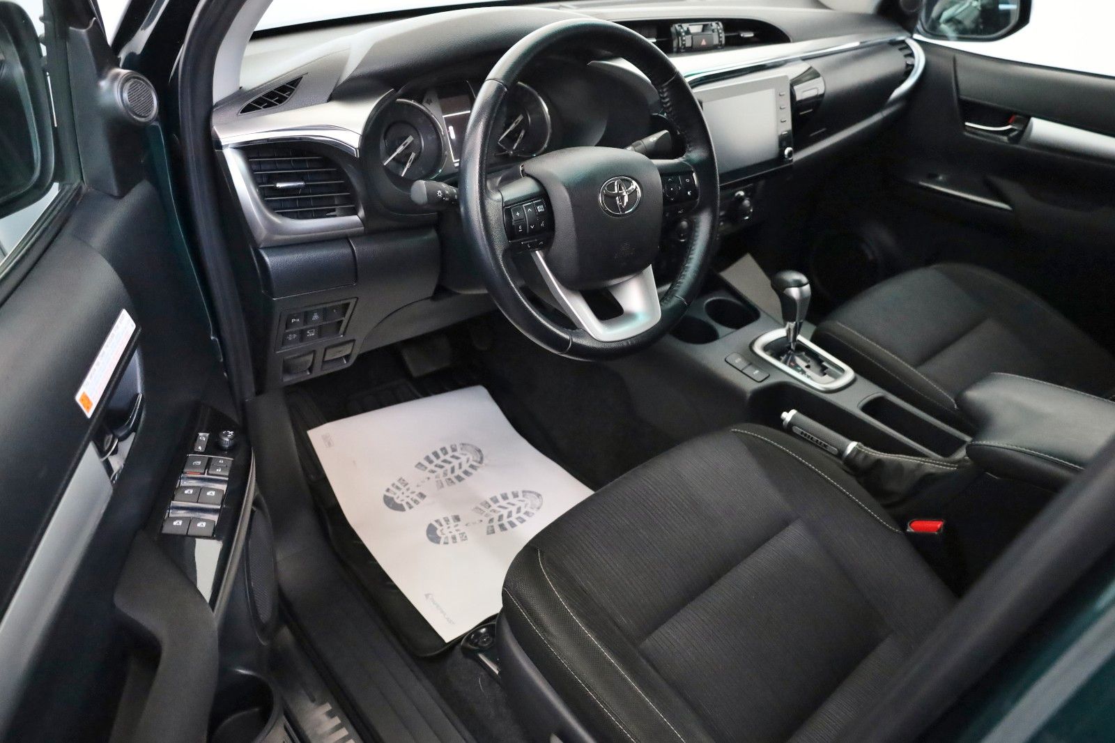 Toyota Hilux 2.8 Executive, Navi, Hardtop,ACC,LED, AHK