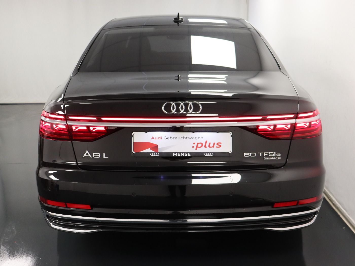 Audi A8 lang 60 TFSI e quattro - Samsaru's Car Outlet
