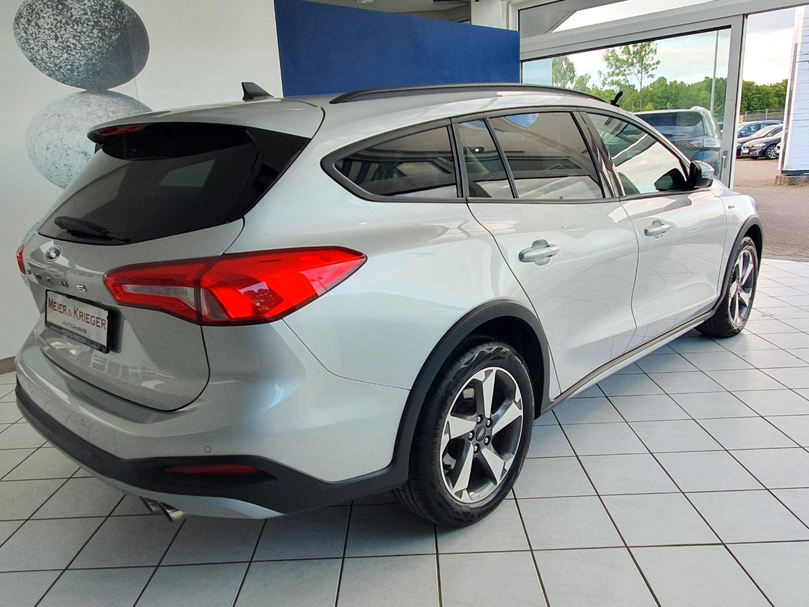 Ford Focus Turnier Active - Samsaru's Car Outlet
