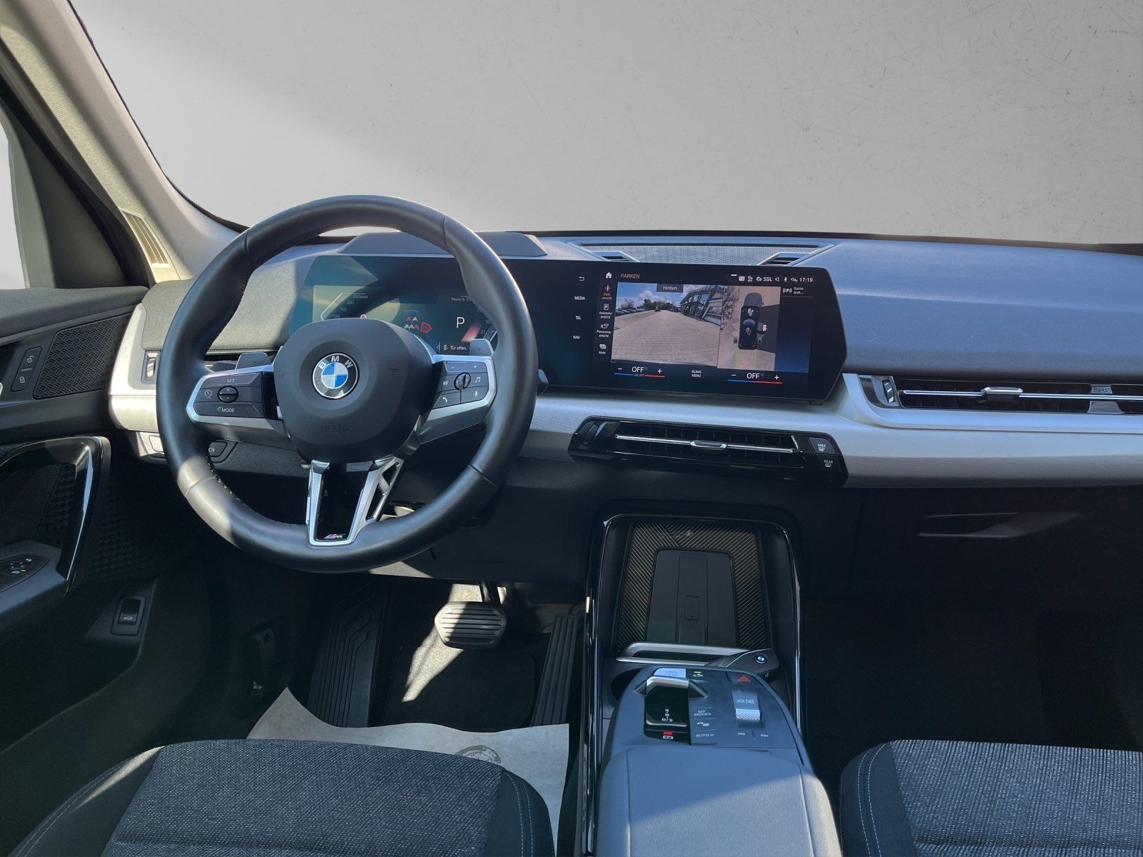 BMW X1 xDrive20d - Samsaru's Car Outlet