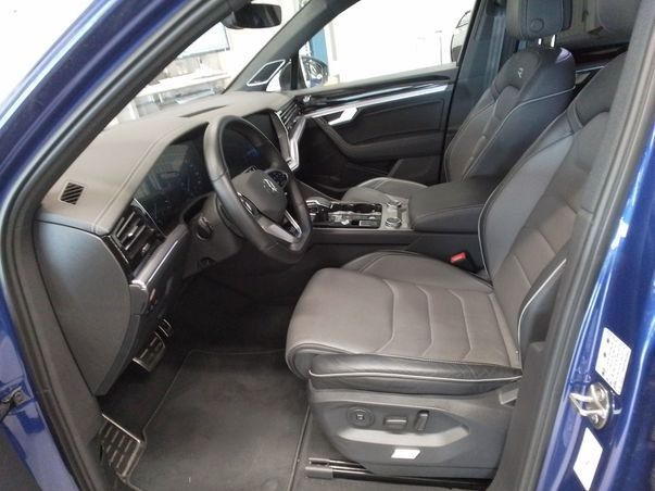 Volkswagen Touareg R-LINE BLACK STYLE 3.0TDI - Samsaru's Car Outlet