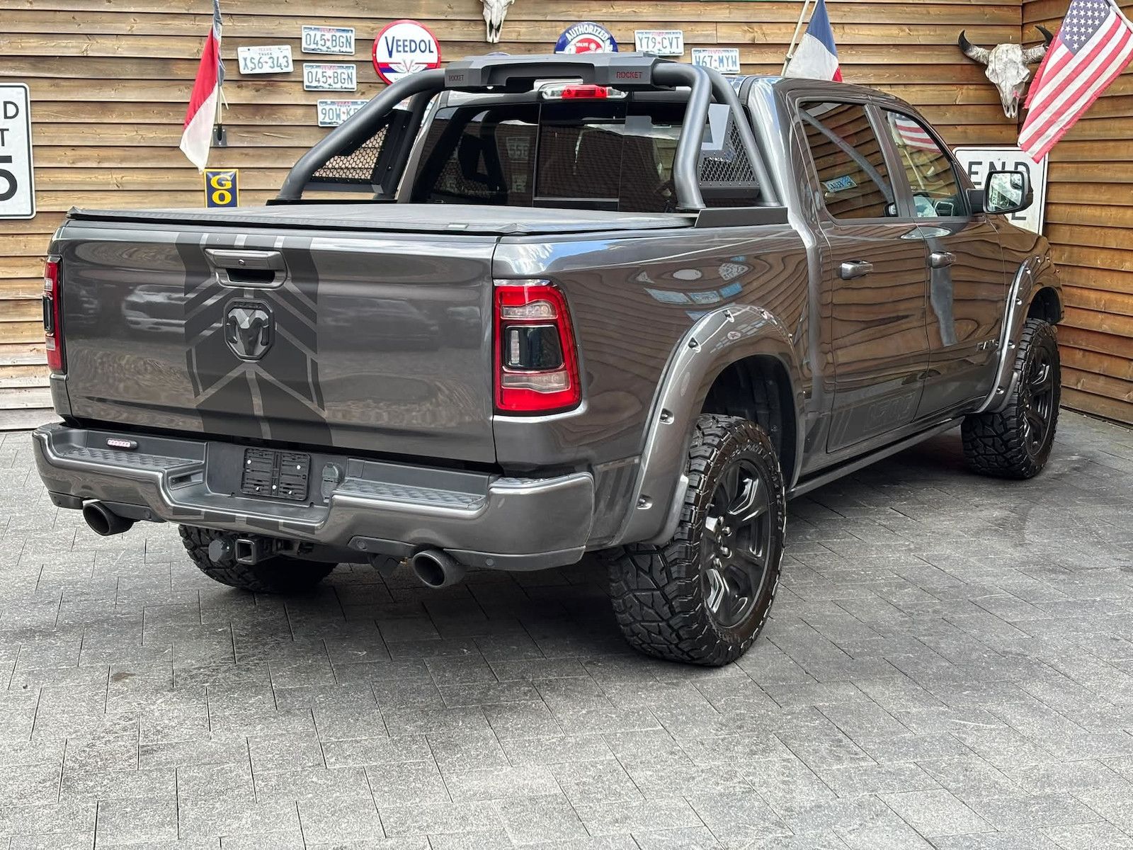 Dodge RAM 1500 Laramie 5.7L AHK Memory 4x4 Alpine LPG