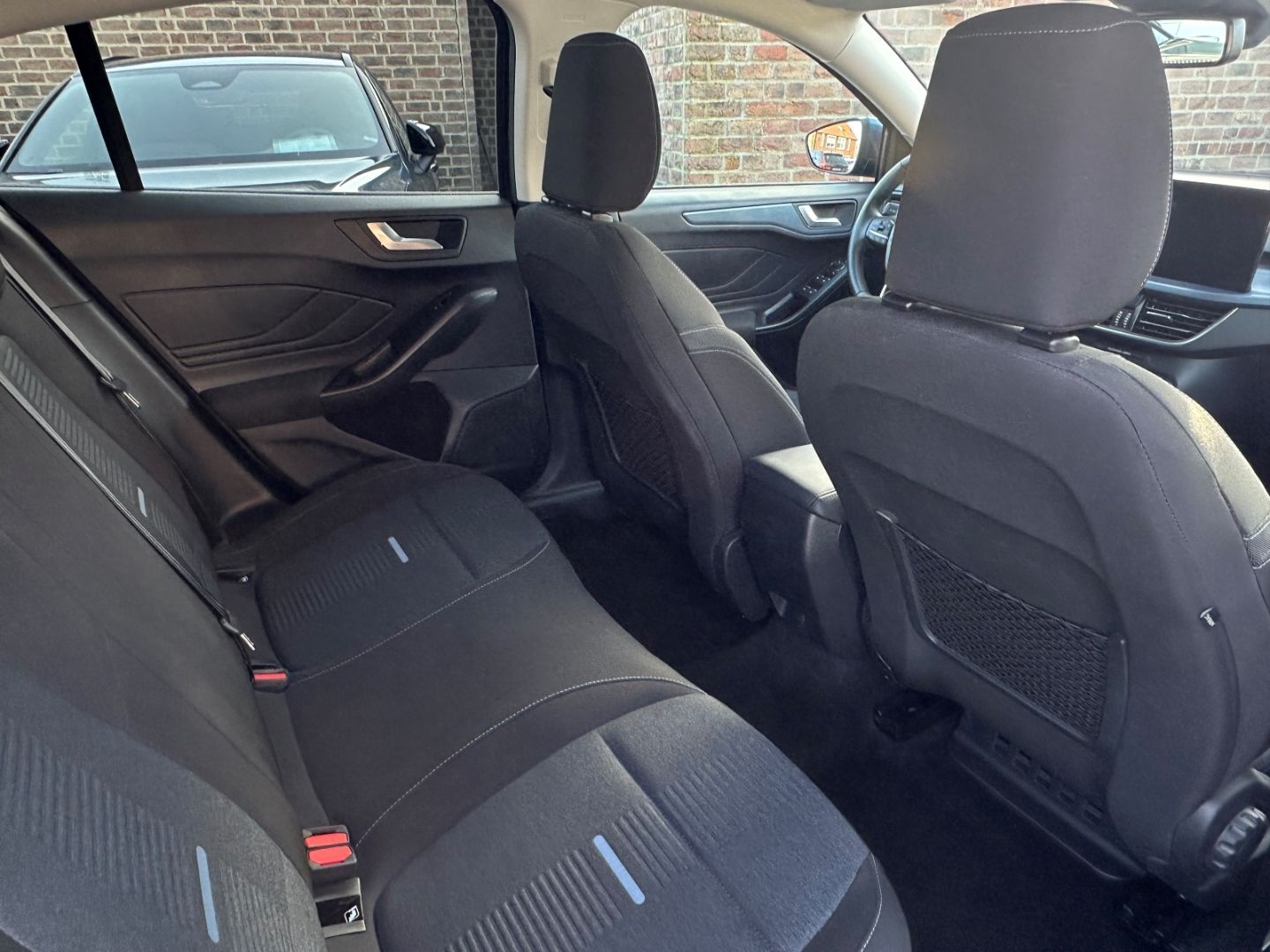 Ford Focus 1.0 Active Eco Automatik Navi  Mehrzonenkl