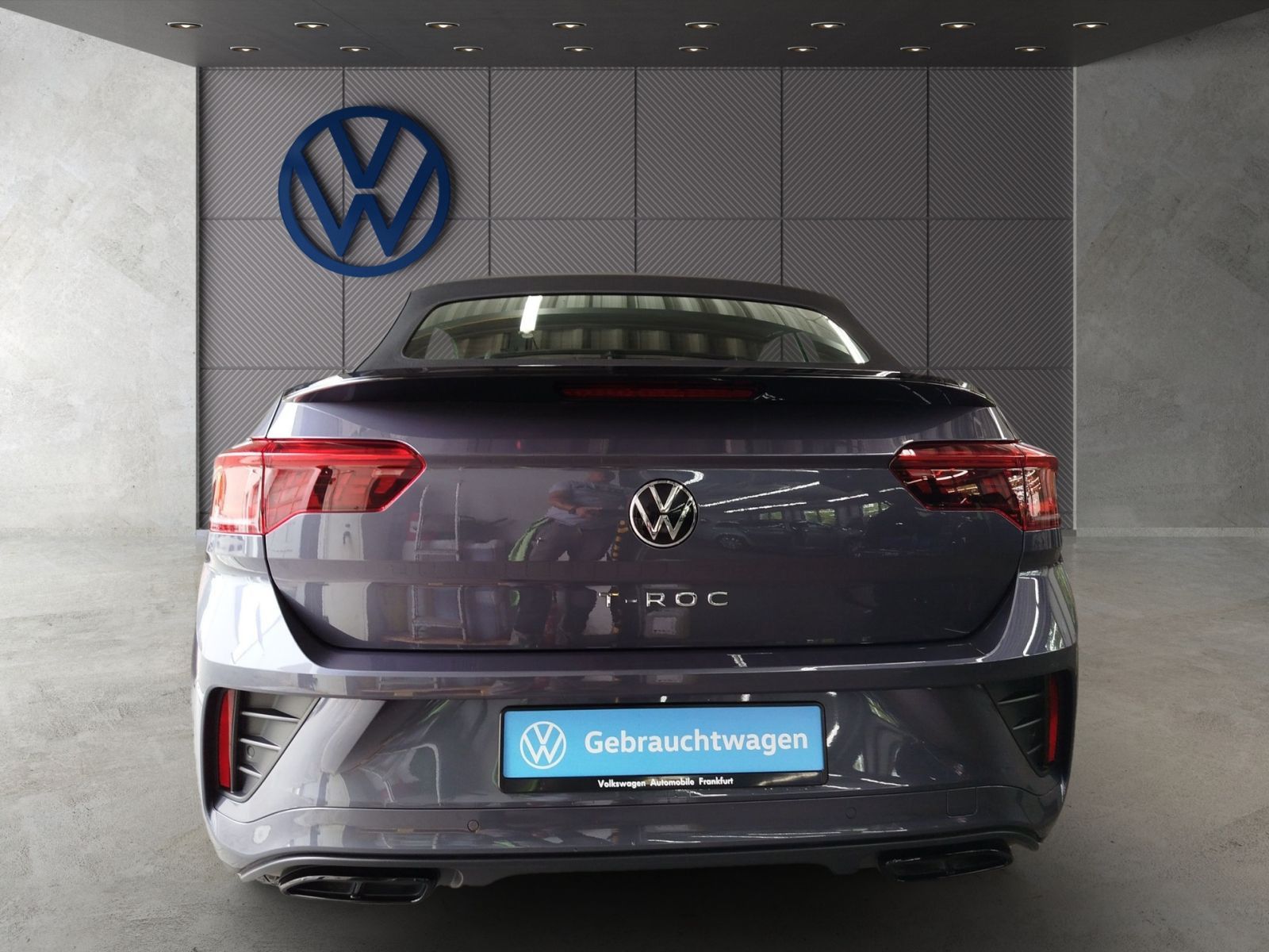 Volkswagen T-Roc 1.5 TSI DSG R-Line - Samsaru's Car Outlet