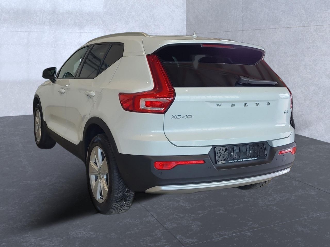 Volvo XC 40 Core 2WD Bluetooth Navi LED Klima