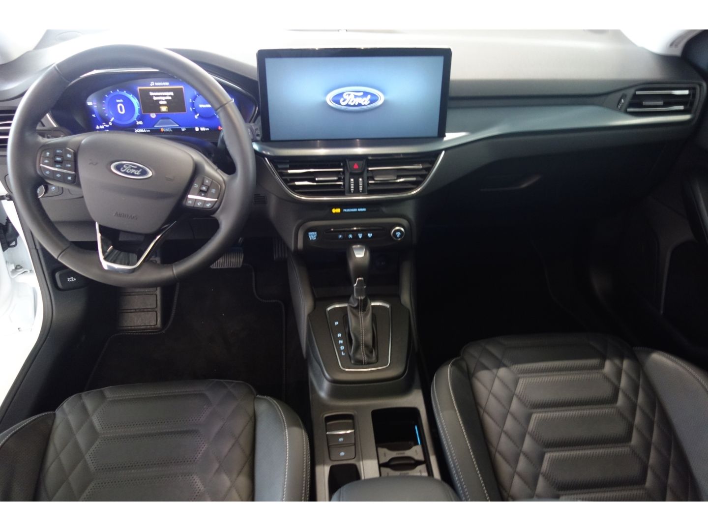 Ford Focus Active X 1.0 EcoBoost MHEV el. Pano Navi L