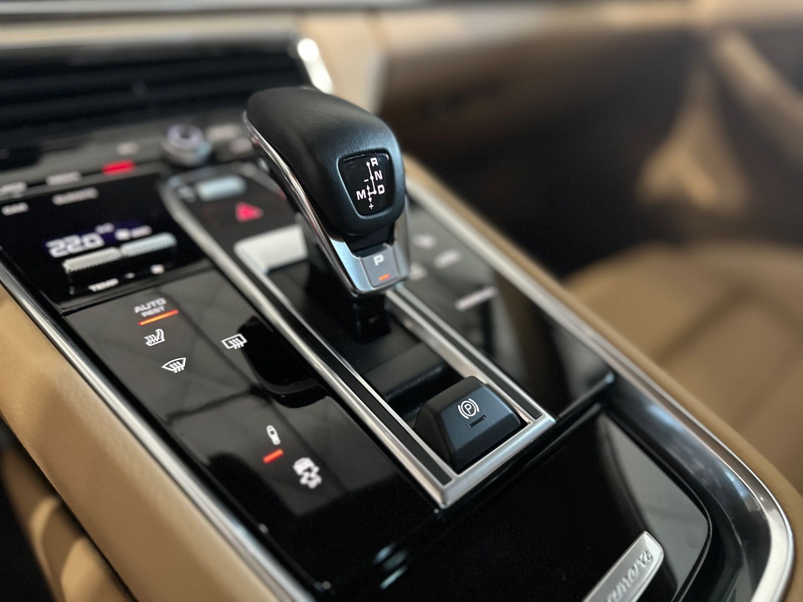 Porsche Panamera Sport Turismo 4 E-Hybrid Plat. Edition