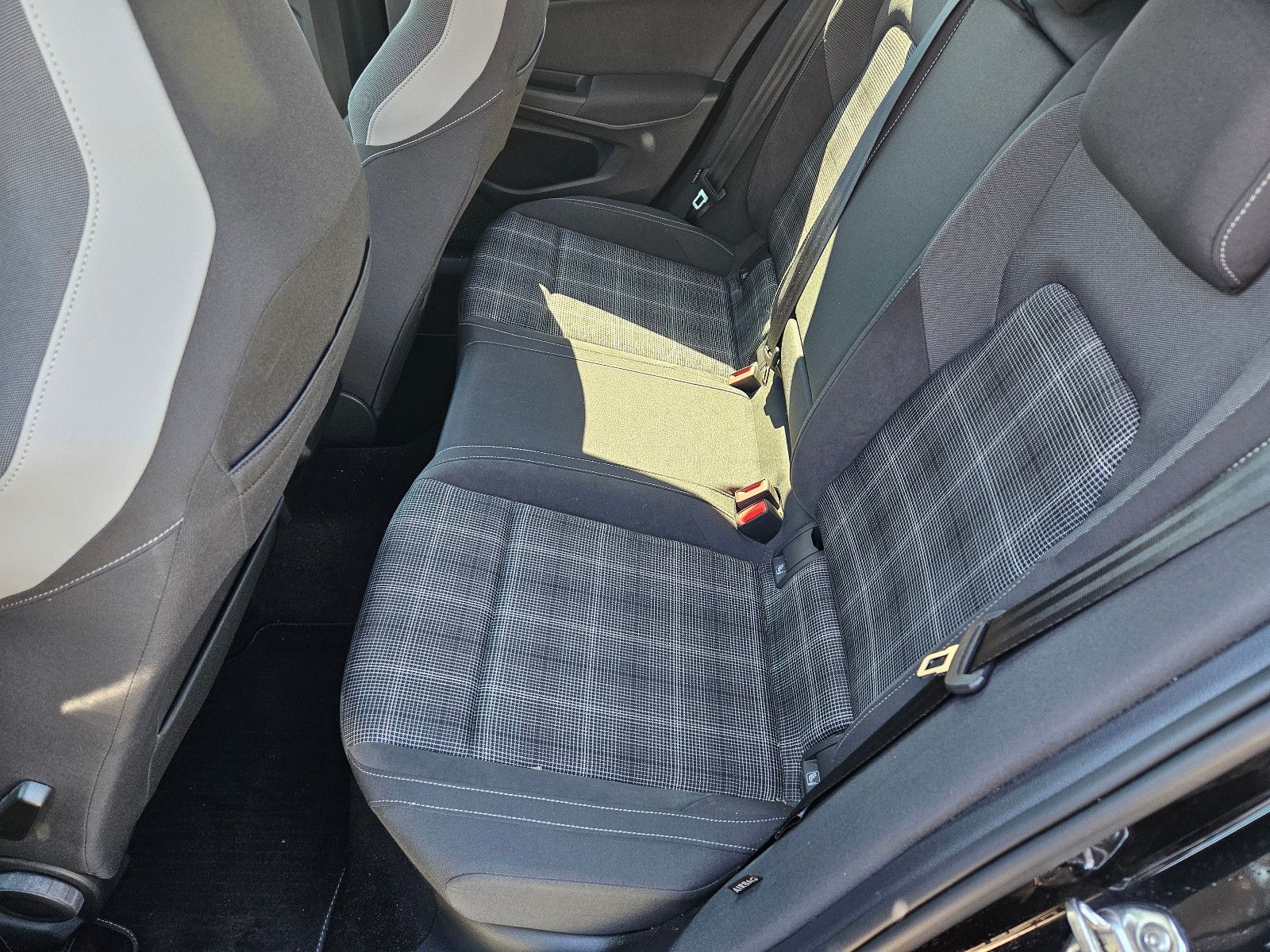 Volkswagen Golf VIII GTD - Samsaru's Car Outlet