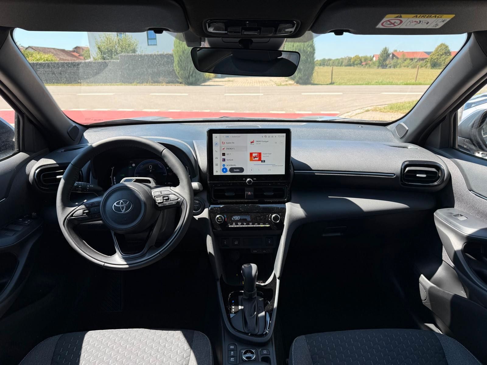 Toyota Yaris Cross Hybrid 4x4 Teamplayer *LED,Kamera*
