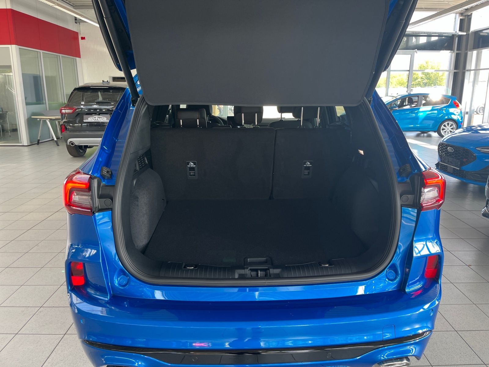 Ford Kuga PHEV ST-Line X - Samsaru's Car Outlet