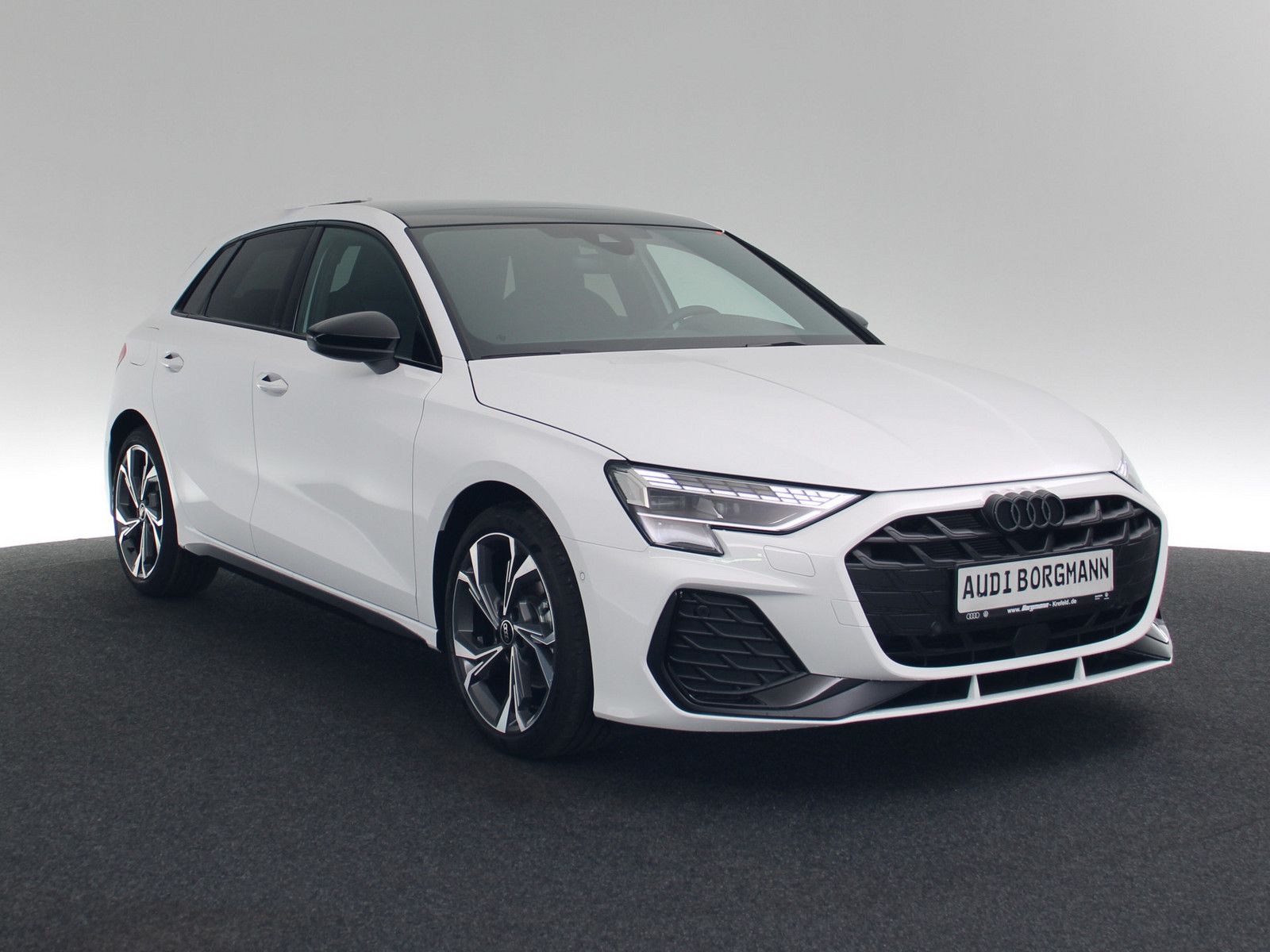 Audi A3 Sportback 35 TFSI S line - Samsaru's Car Outlet