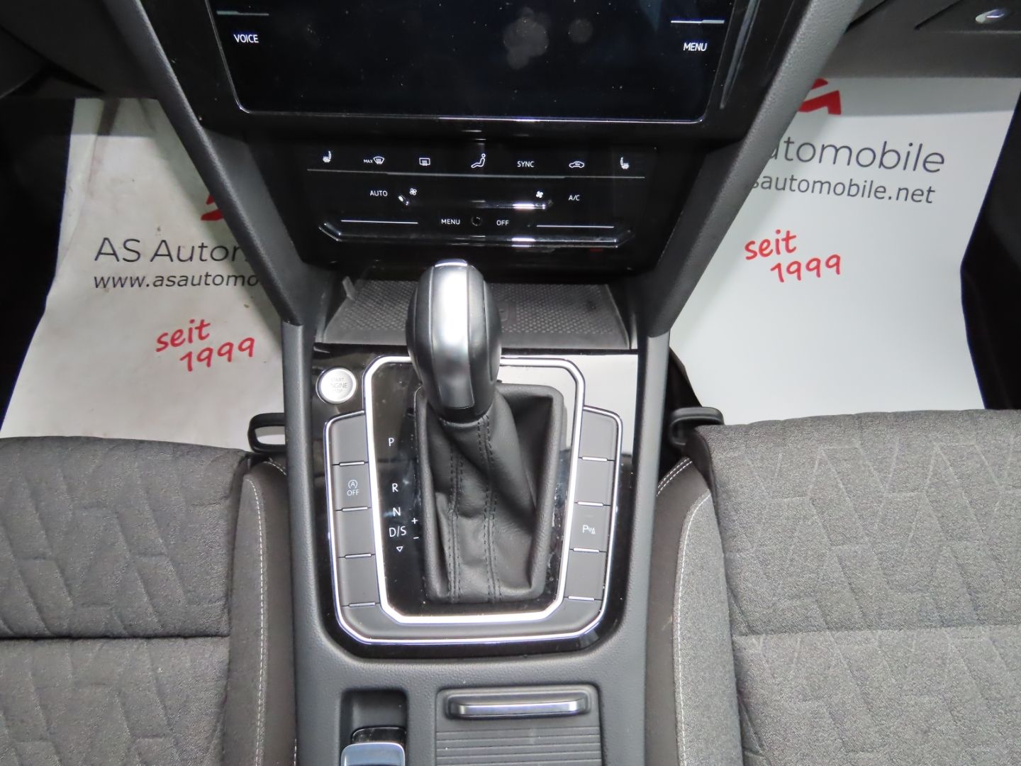 Volkswagen Passat Variant Business 1.5 TSI - Samsaru's Car Outlet