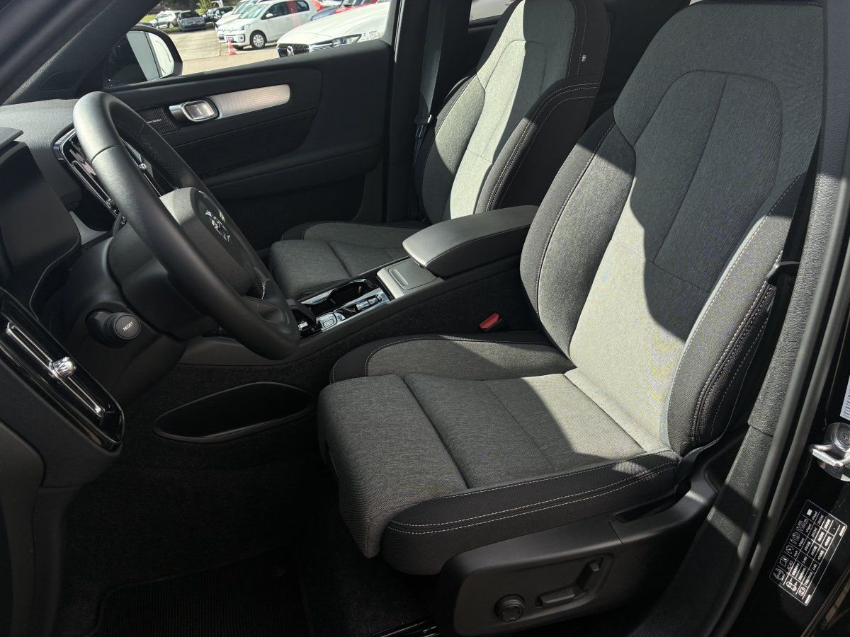 Volvo XC40 B3 Plus Dark Harman/Kardon inkl. Winterräde