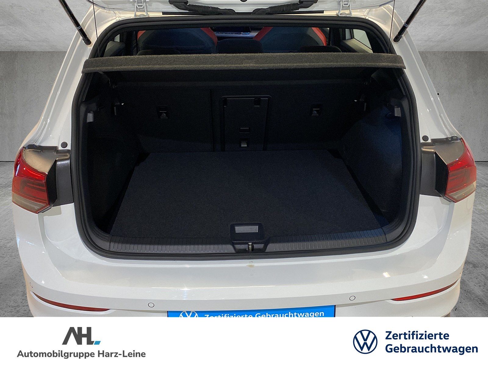 Volkswagen Golf GTI VIII 2.0 TSI DSG - Samsaru's Car Outlet