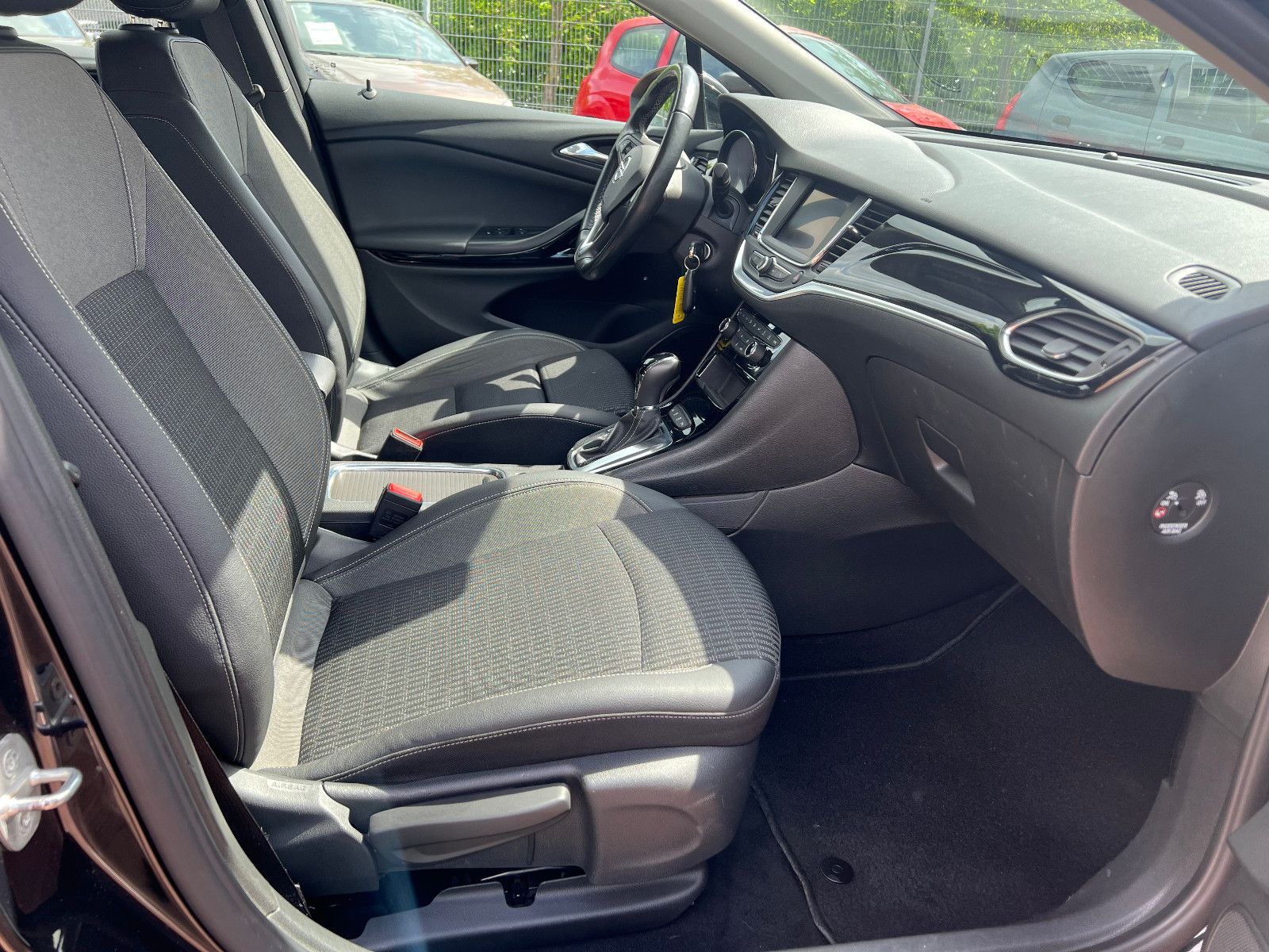 Opel Astra K Sports Tourer Elegance - Samsaru's Car Outlet