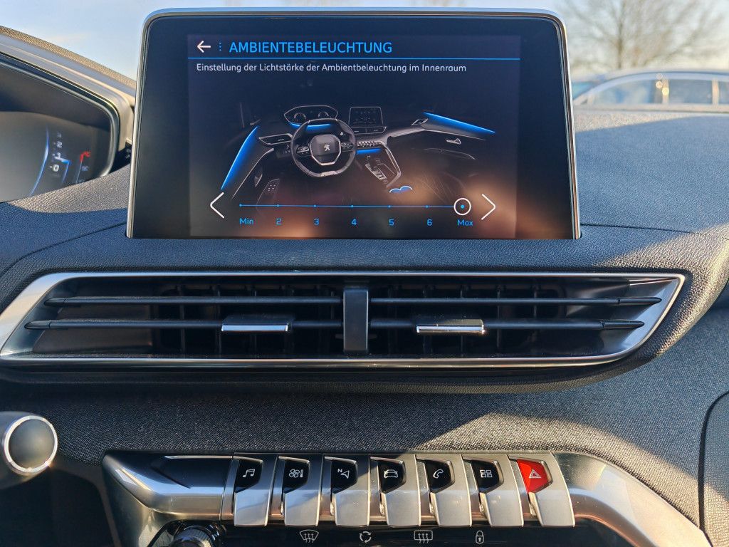 Peugeot 5008 BlueHDI 130 EAT8 ALLURE - Samsaru's Car Outlet