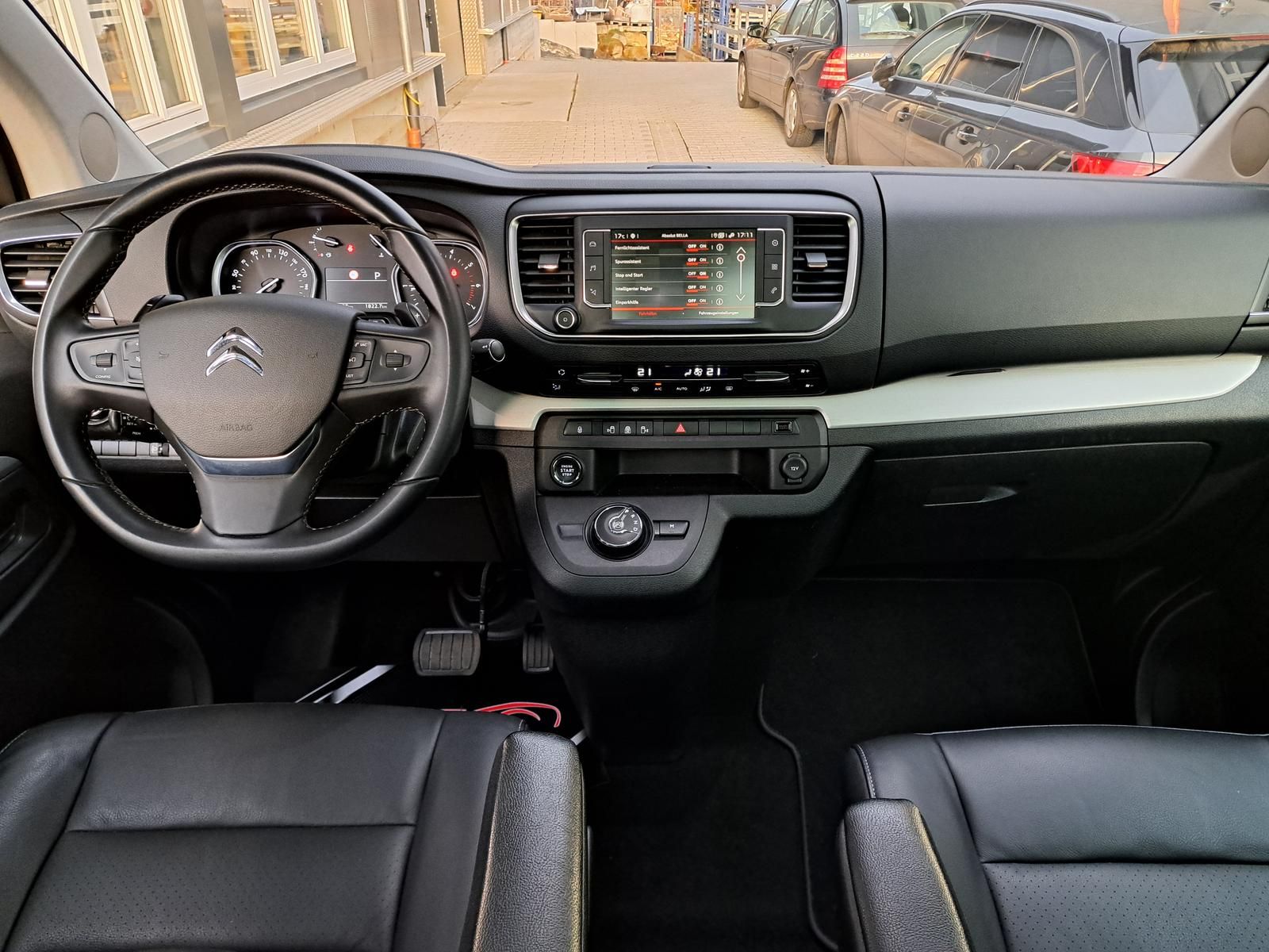Citroën Spacetourer 2.0HDI Business°Pano°360°AHK°ACC°HUD