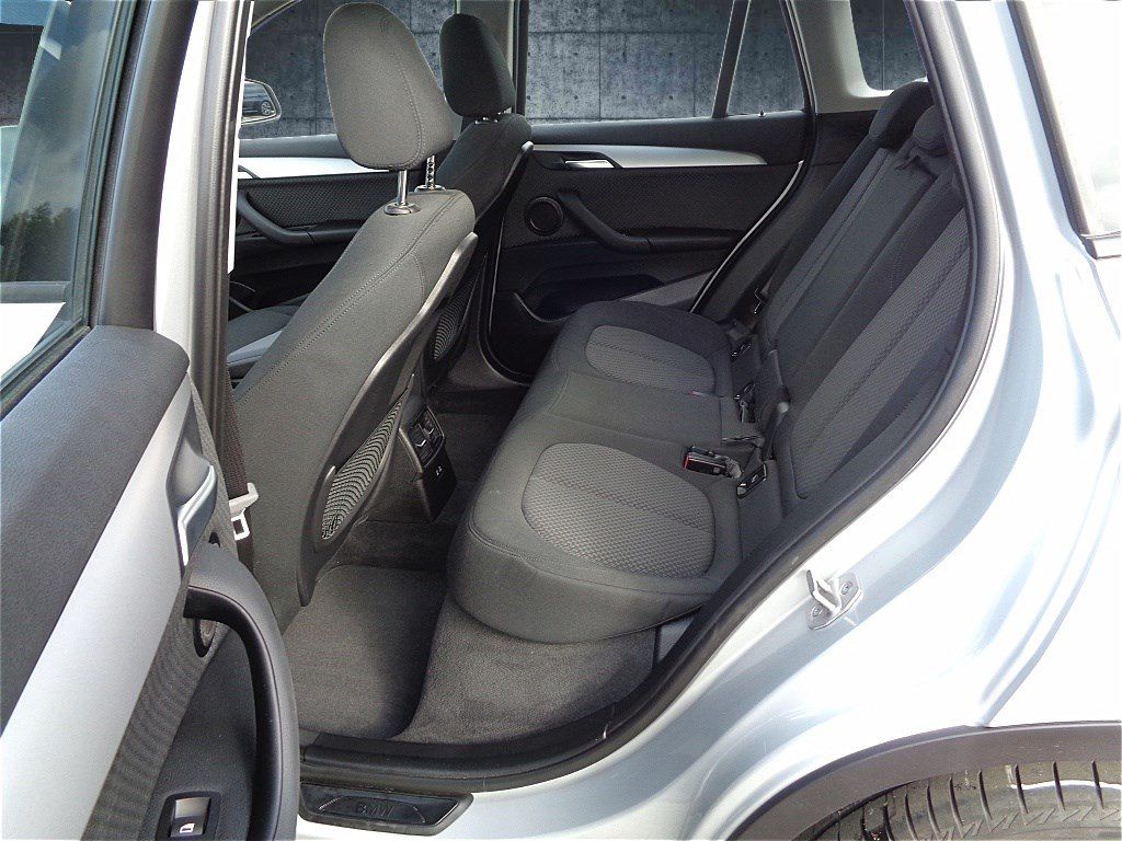 BMW X1 xDrive25e Navi-Plus - Samsaru's Car Outlet