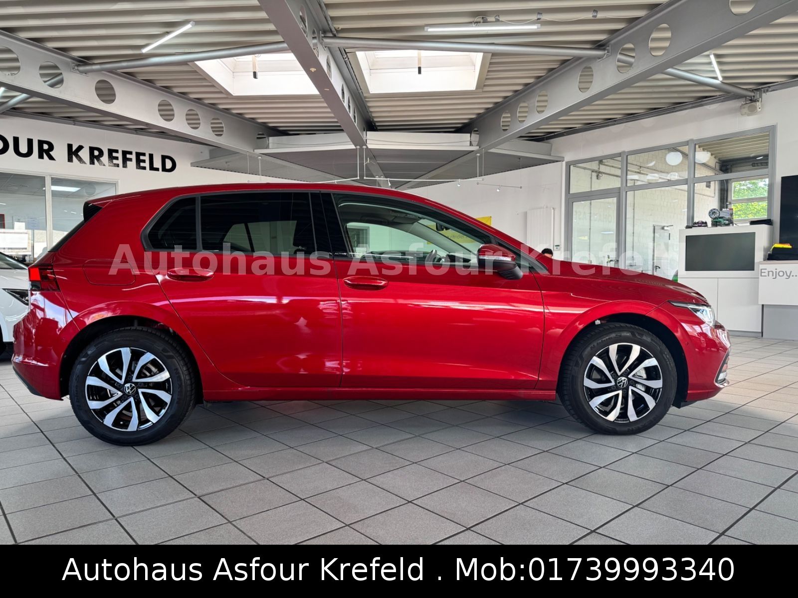Volkswagen Golf VIII Lim. Active eTSI - Samsaru's Car Outlet