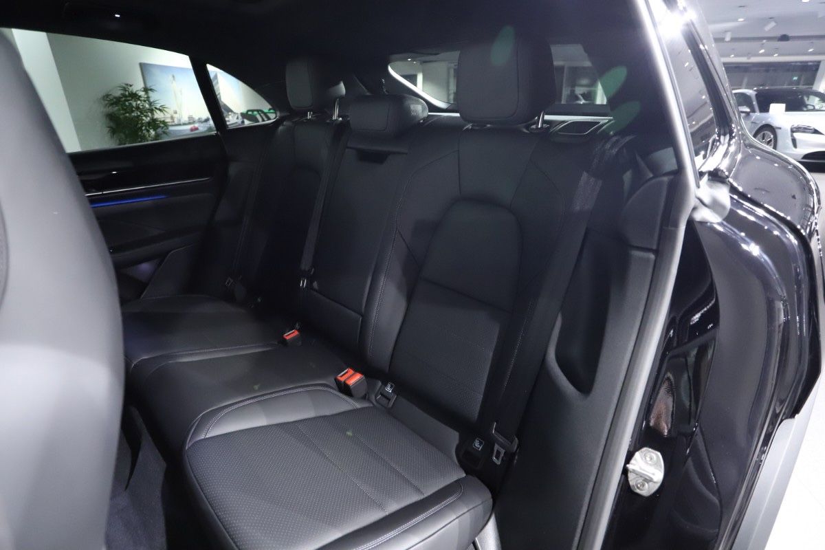 Porsche Macan 4S*ACC*Luft*PASM*Pano*Bose*Keyless*Chrono