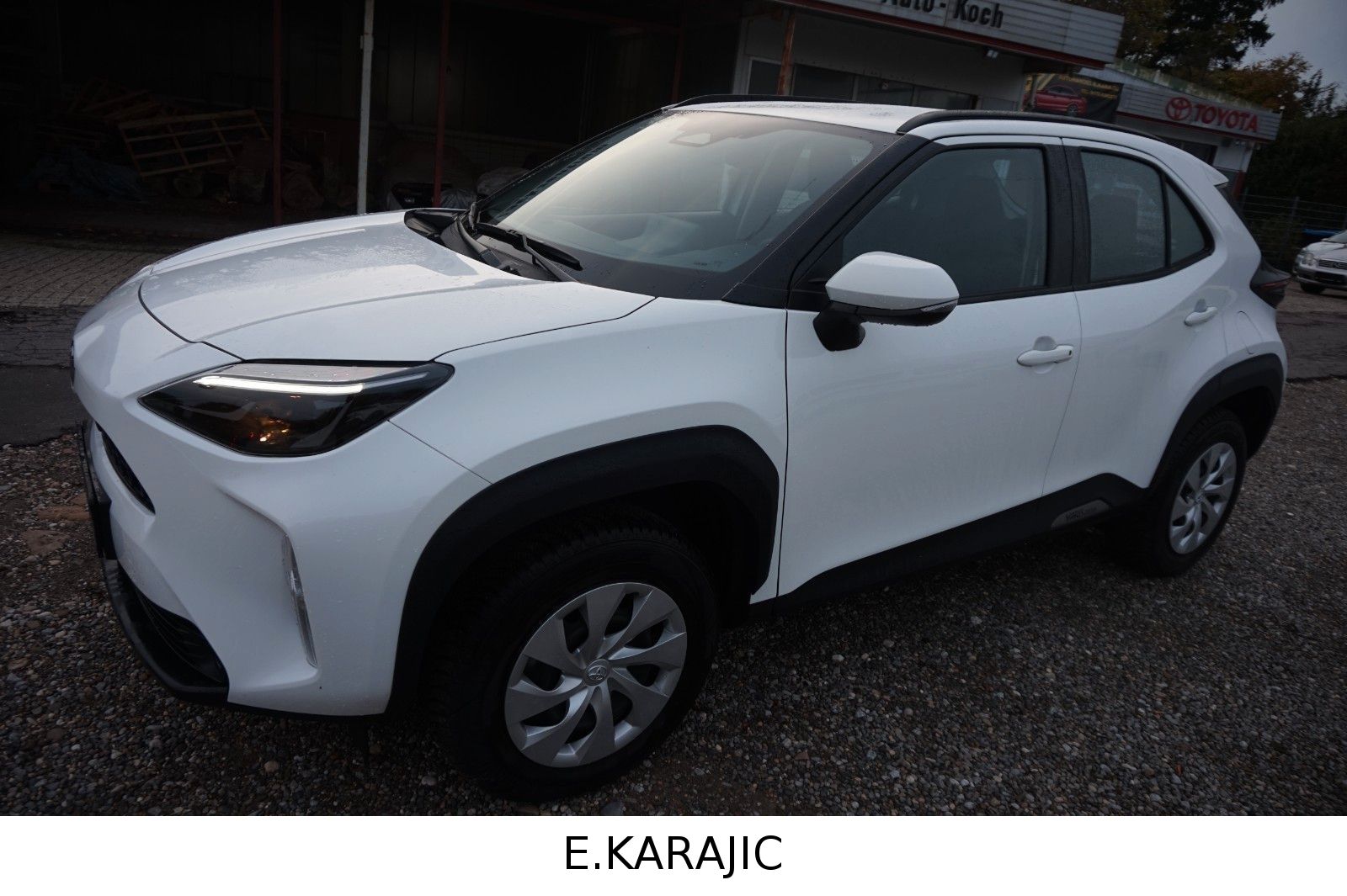 Toyota Yaris Cross Hybrid FWD Business Edition