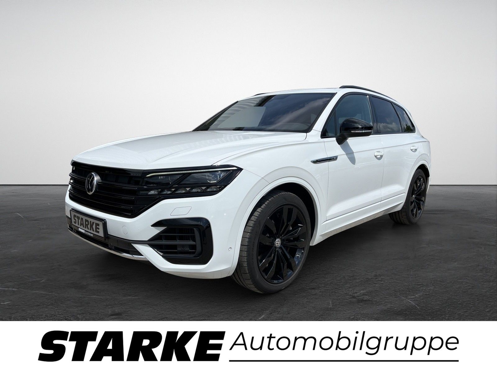 Volkswagen Touareg V8 TDI 4M R-Line Black - Samsaru's Car Outlet