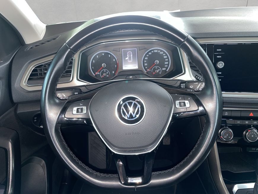 Volkswagen T-Roc 1.5 TSI Style - Samsaru's Car Outlet