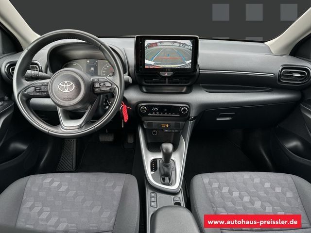 Toyota Yaris Hybrid Business Edition Navi Soundsystem B