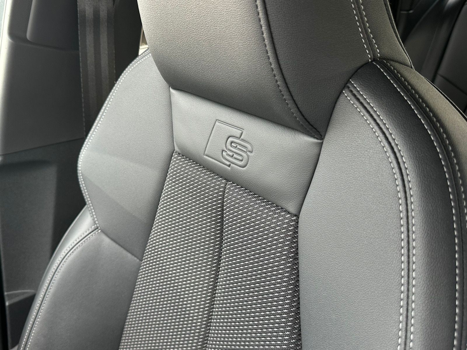 Audi A3 Limousine 35 TFSI S tr. S LINE+LED+NAVI PLUS