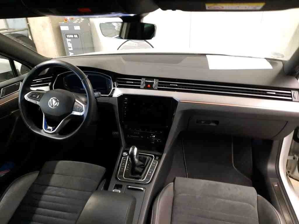Volkswagen Passat GTE R-LINE - Samsaru's Car Outlet