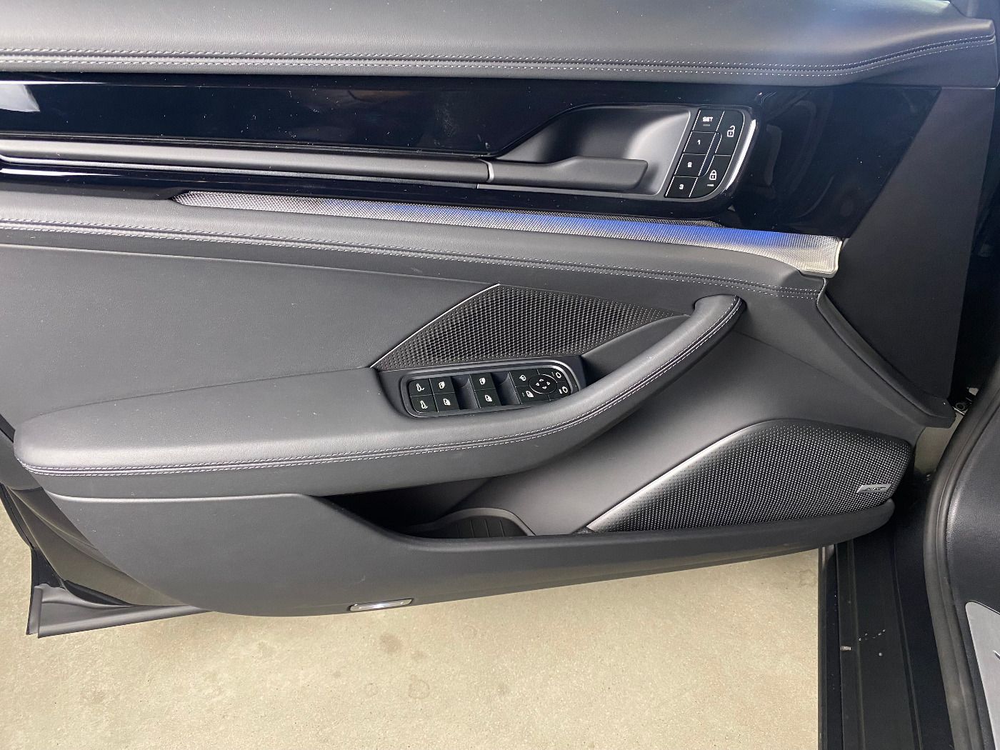 Porsche Panamera 4 | SportDesign Paket | Surround View |