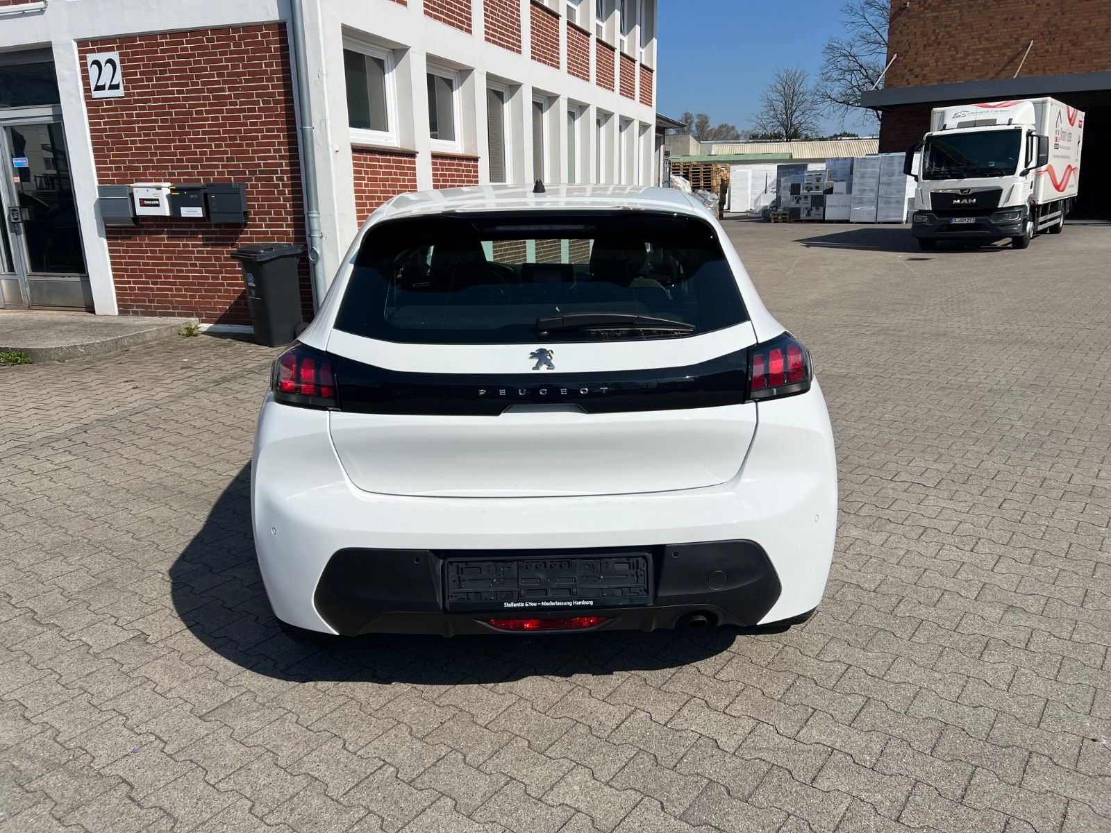 Peugeot 208 Active Pack - Samsaru's Car Outlet