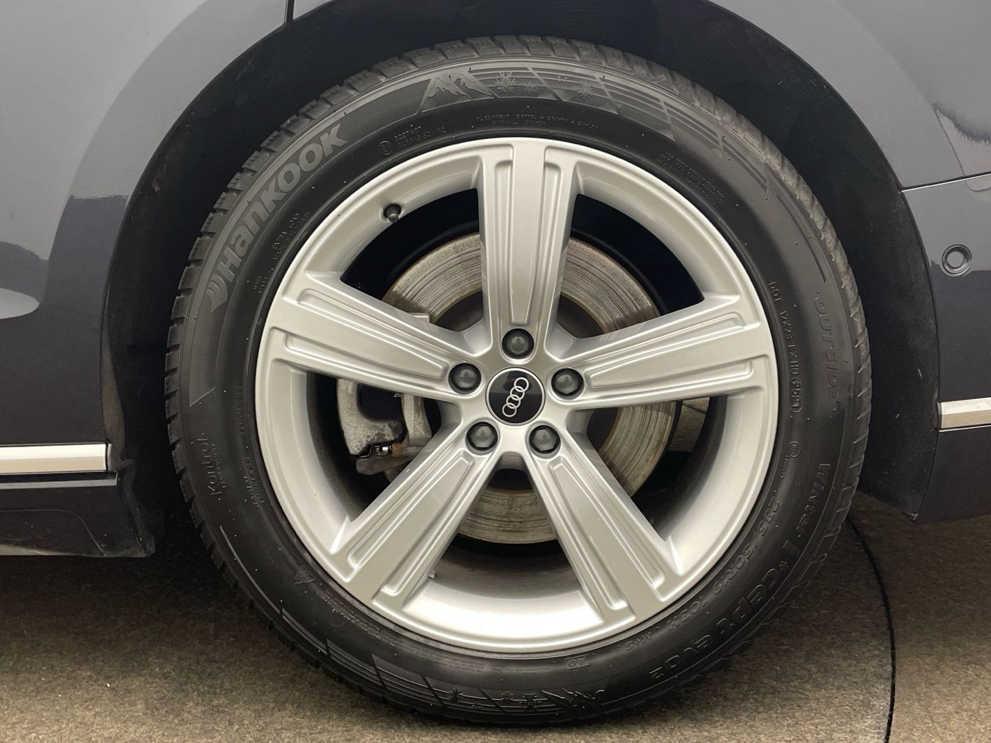 Audi A8 60 TFSI e quattro - Samsaru's Car Outlet