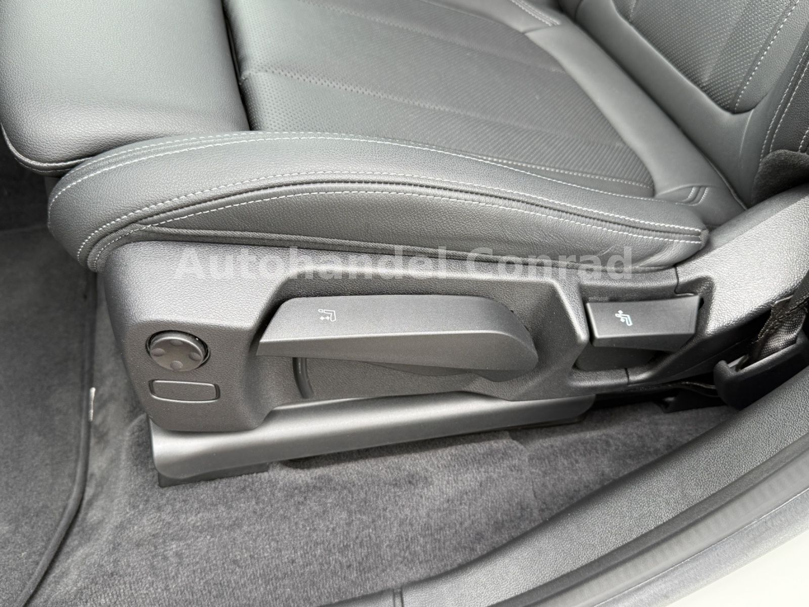 BMW X3 xDrive 20d - Samsaru's Car Outlet