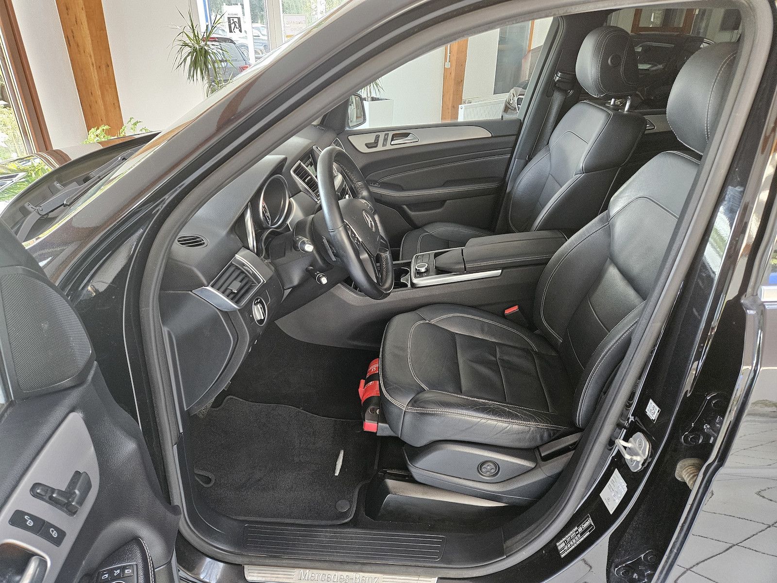 Mercedes-Benz ML 350 BlueTEC 4M ILS Navi Leder HUD AHK GSD RFK