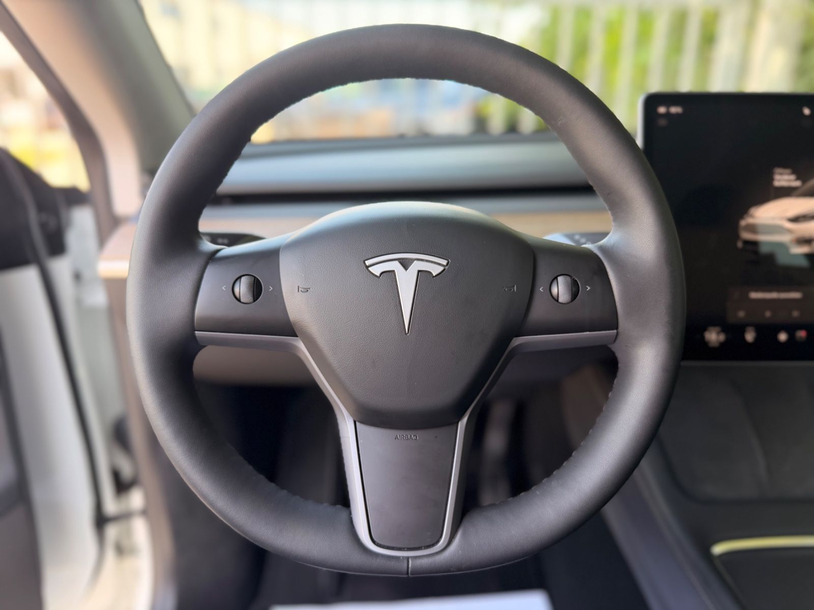 Tesla Model Y Standard Range RWD