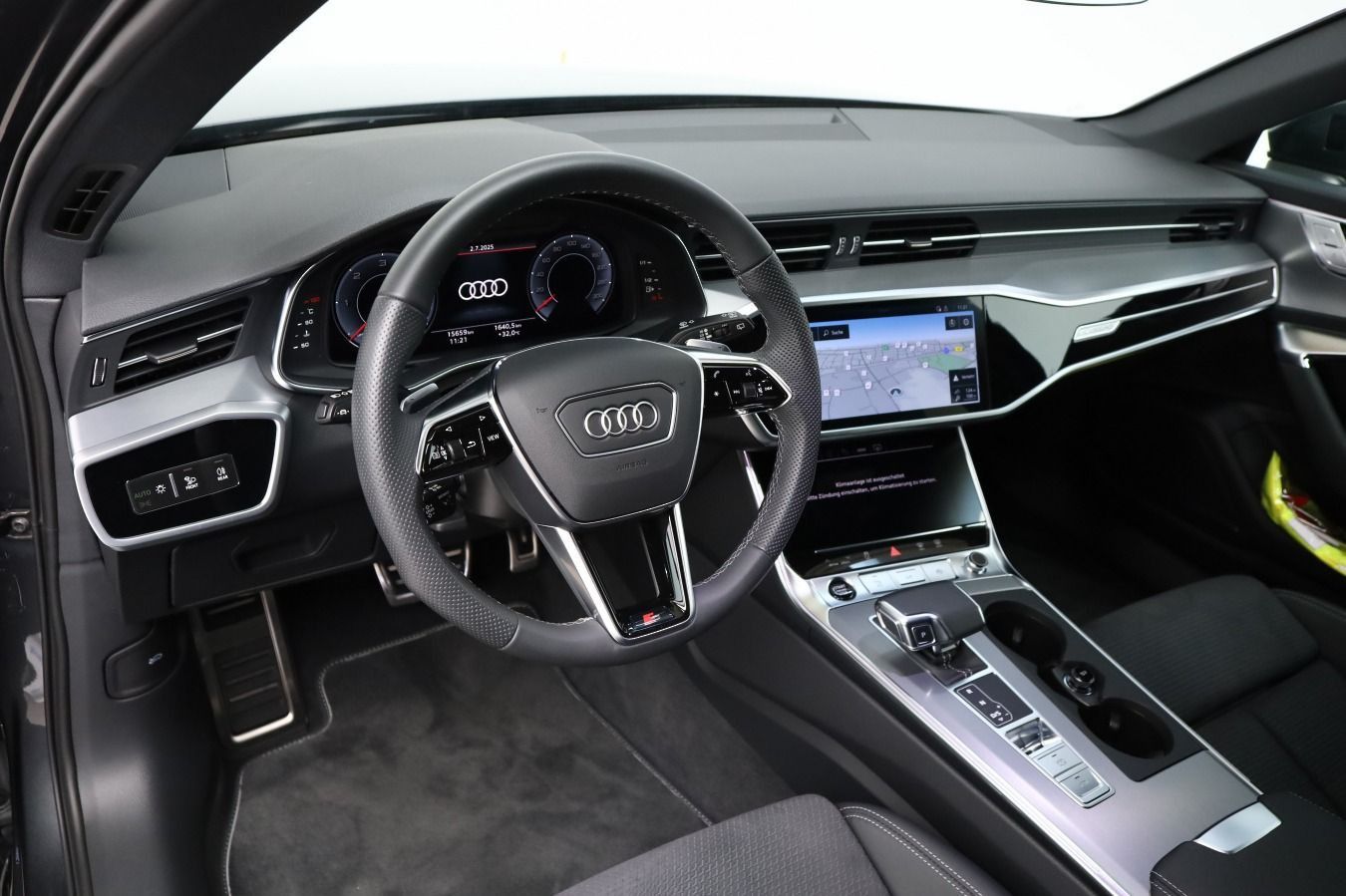 Audi A6 Avant 40 TDI quattro S line - Samsaru's Car Outlet