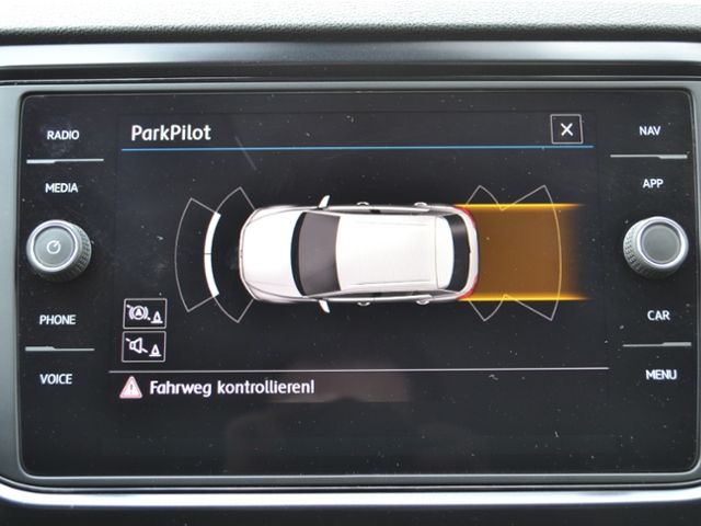 Volkswagen T-Roc 1.0 TSI - Samsaru's Car Outlet