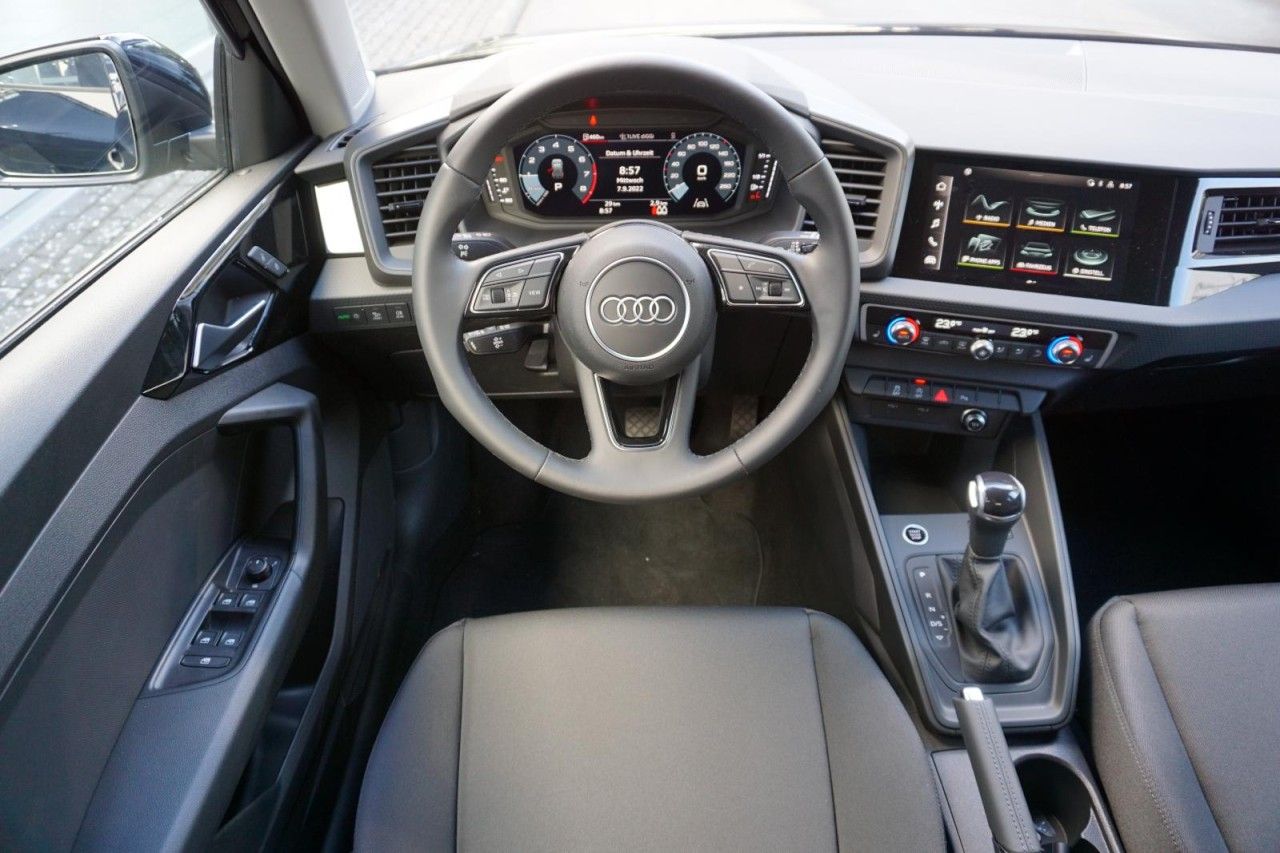 Audi A1 25 TFSI S-Tronic Plus Paket LED 17 ALU GRA