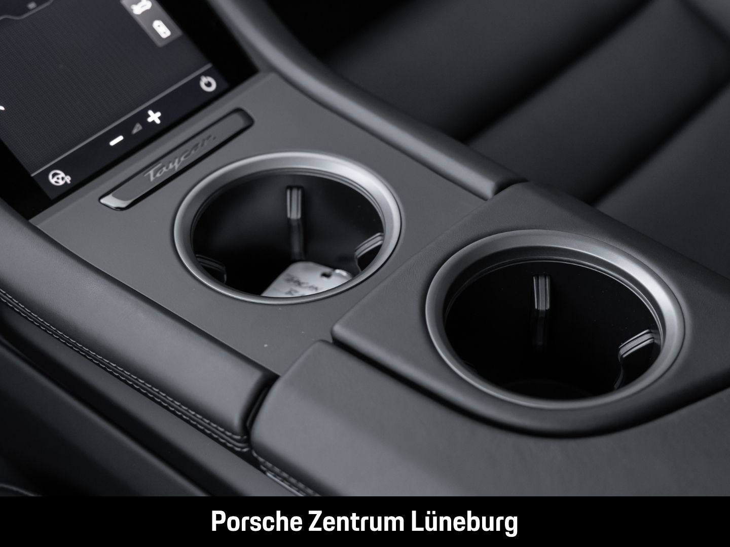 Porsche Taycan Sport Turismo InnoDrive Surround-View