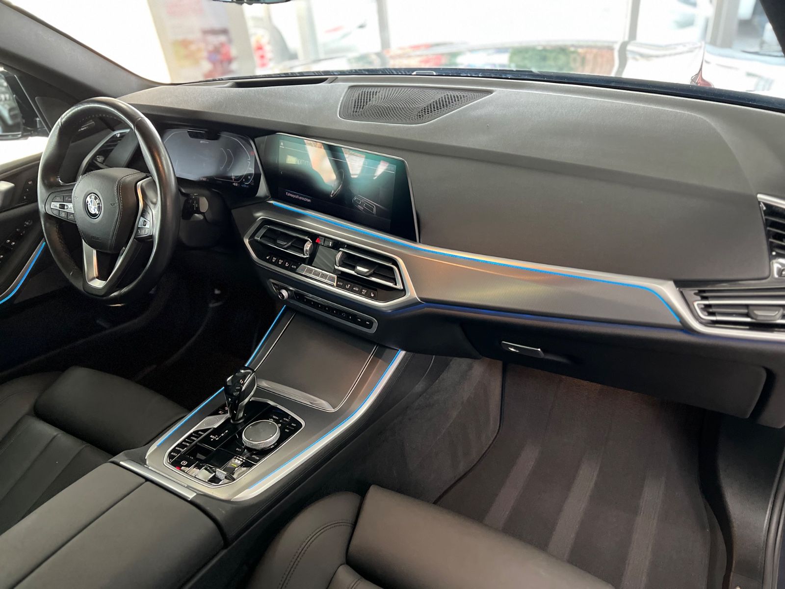 BMW X5 xDrive 45e AHK+HaKa+ACC+HuD+4Z+Pano+Park+LED