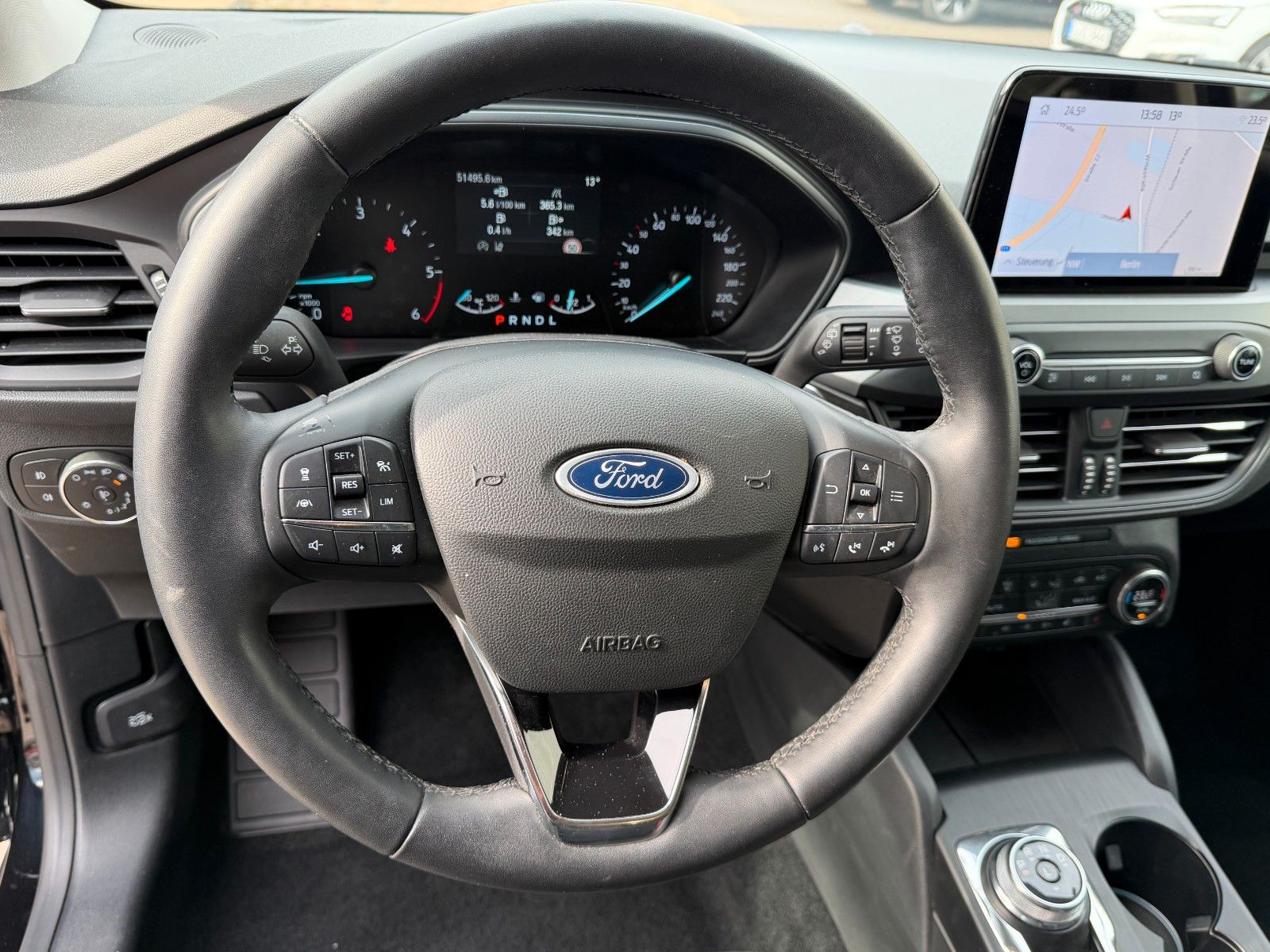 Ford Focus Turnier Cool & Connect*Autom*LED*AHK*Face