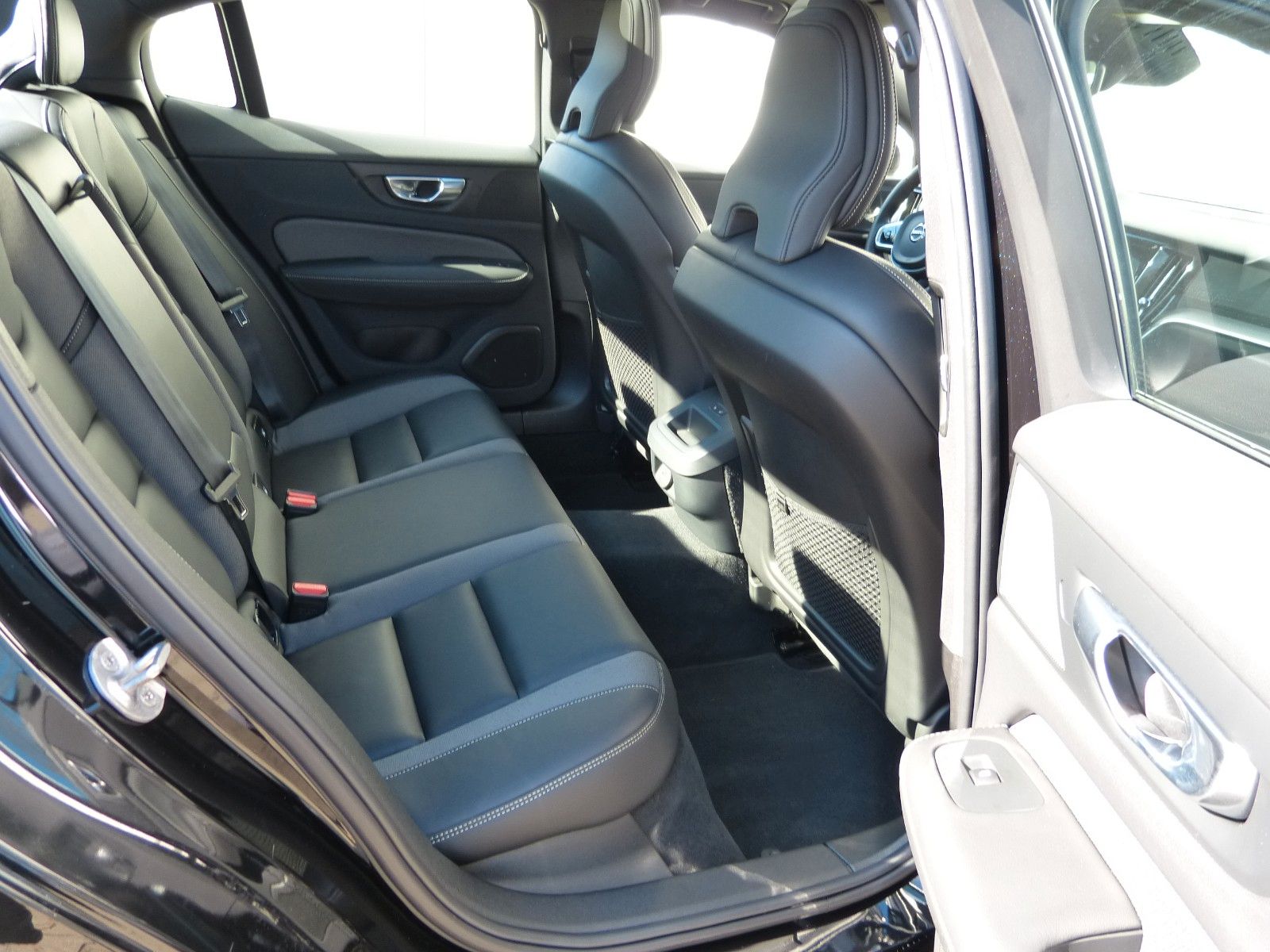 Volvo S60 B4 Plus Dark Automatik SD*StdHz*ACC