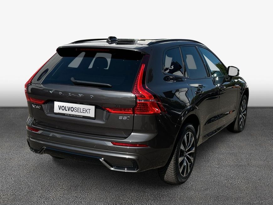 Volvo XC60 B5 B AWD Plus Dark - Samsaru's Car Outlet