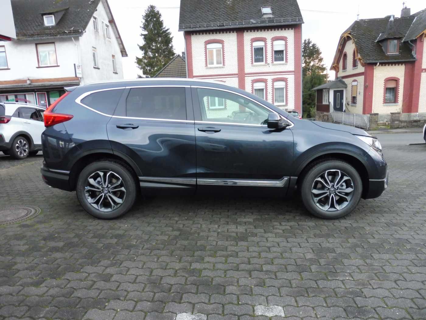 Honda CR-V e:HEV 2.0 i-MMD Hybrid 4WD Lifestyle / Lede