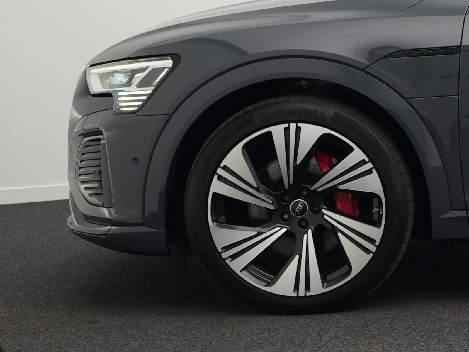Audi Q8 e-tron 50 quattro 2x S line*Opt.schw*PANO*AHK