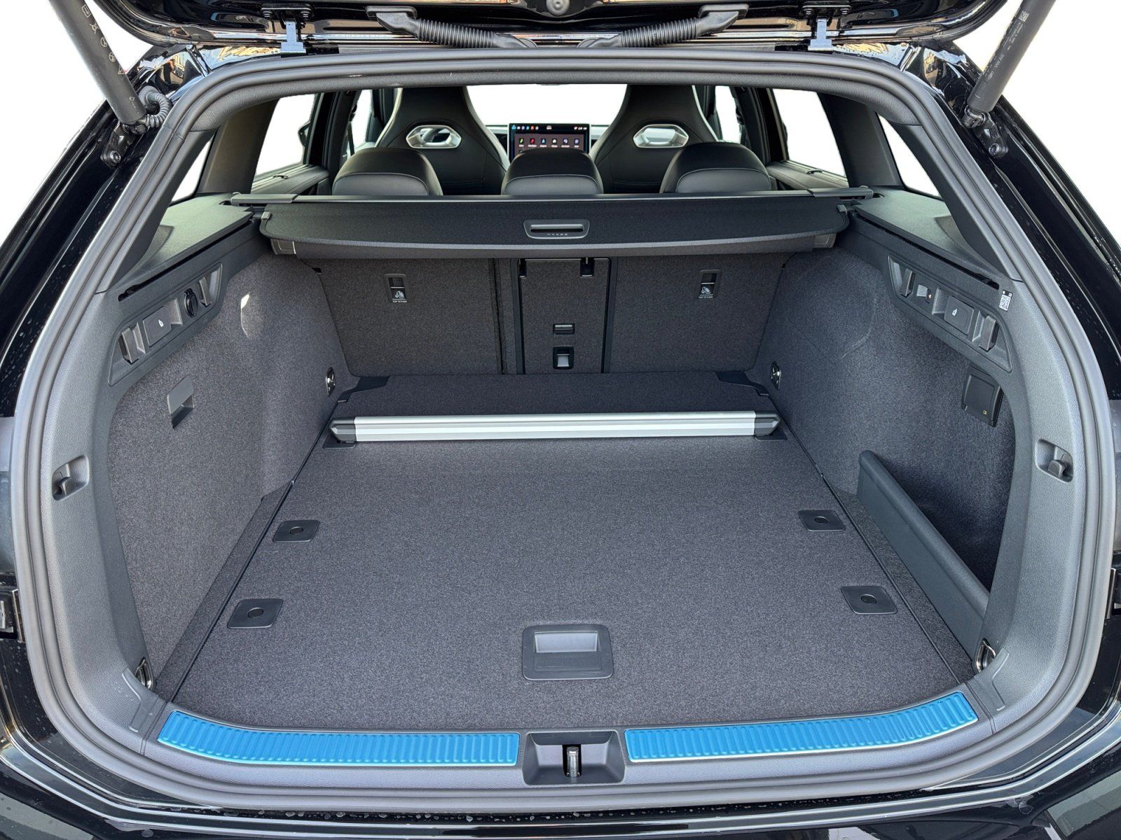 Volkswagen Passat Variant R-Line TDI DSG 4Motion|AHK|NAVI|A